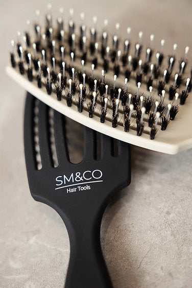 SM&CO Detangling Brush | Beige